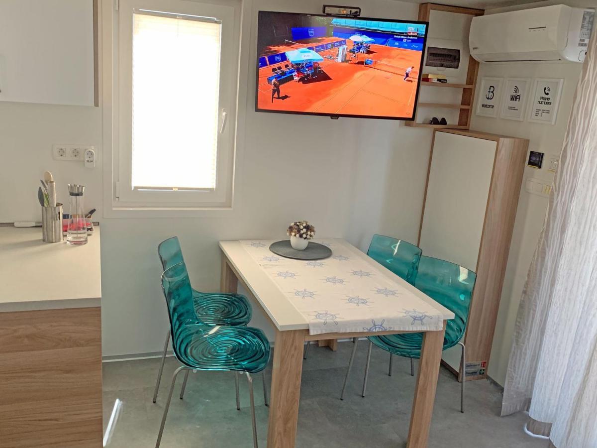 Bonita Houseboat Apartment Portorose Exterior photo